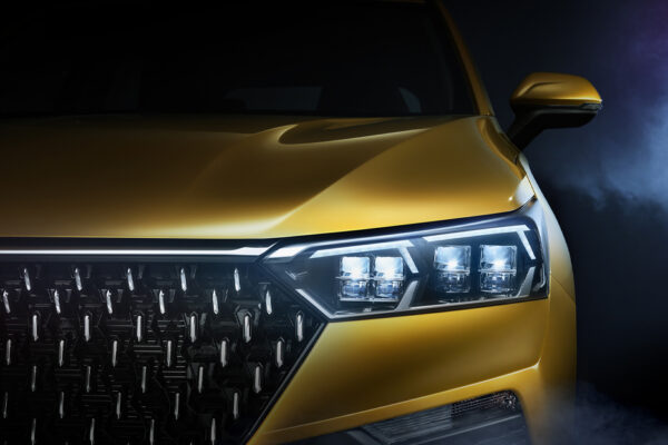 Con luces de circulación diurna mejoran la visibilidad del vehículo en todo momento, aumentando la seguridad en carretera. Su diseño deportivo y funcional garantizan una visibilidad óptima del vehículo. Con luces de circulación diurna mejoran la visibilidad del vehículo en todo momento, aumentando la seguridad en carretera. Su diseño deportivo y funcional garantizan una visibilidad óptima del vehículo.